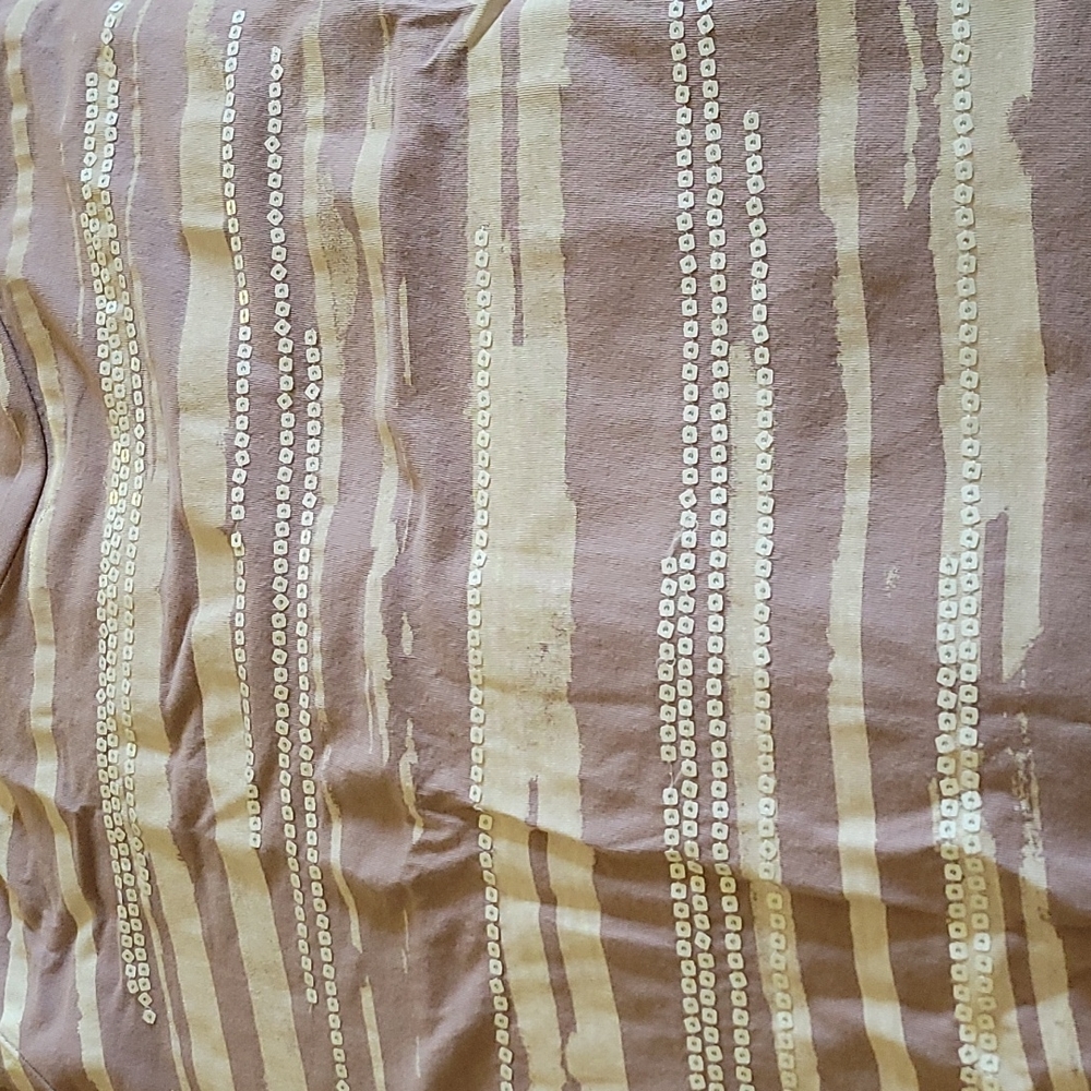Lavender & off white tee - Picture 2 of 2